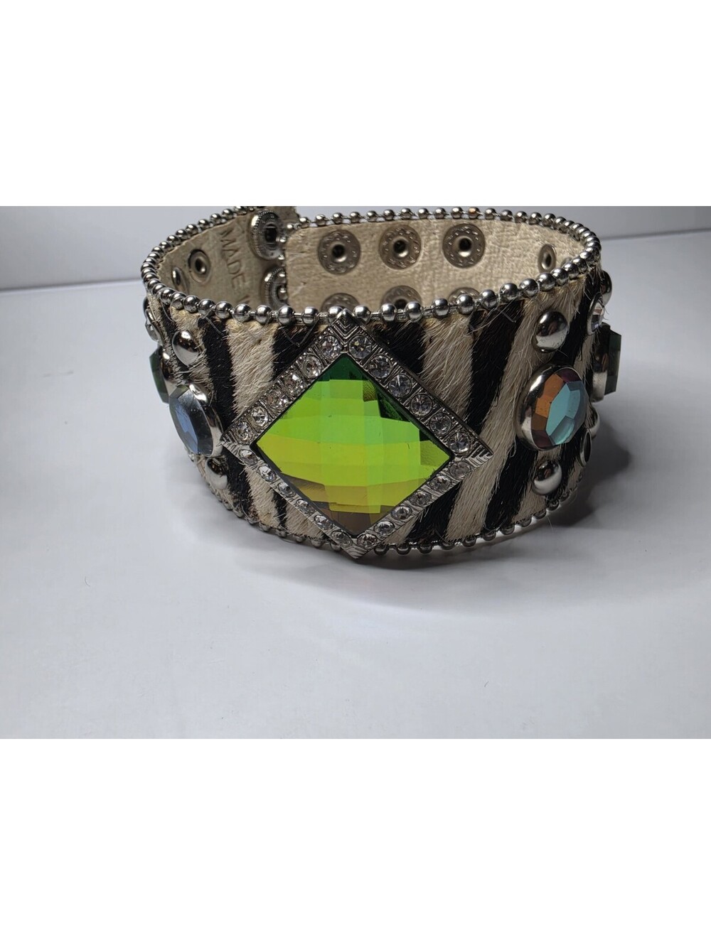 Western Charm Collection Cowgirl Western Bracelet 9"